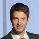 ��"� ���� ���